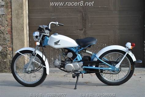 Unique retro styled single seater 50 cc semi automatic. Honda Solo 50 S (con imágenes)