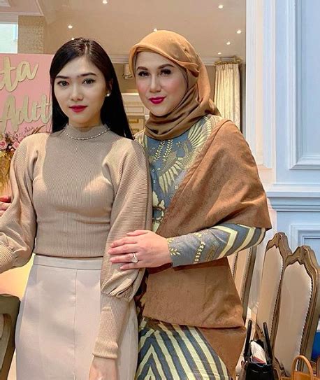 Namun kali ini dalam masa pengobatan, tasya kamila dan randi bachtiar membagikannya pada publik. Dihadiri Seleb Ternama, 10 Momen Lamaran Talita Adik Ipar ...