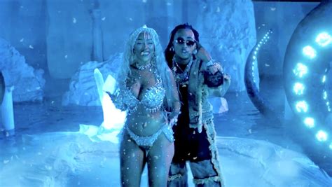 Del mar (solo version) — ozuna. Ozuna, Doja Cat And Sia Tour Atlantis In Their Aquatic ...