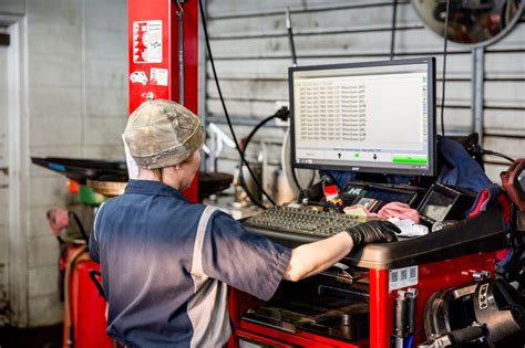 Our goal is to consistently provide our customers with extraordinary services, offering fast, reliable turnarounds with low minimums and high volume capacity. Trusted Auto Service Since 1952 at Joe's Garage in Eugene ...