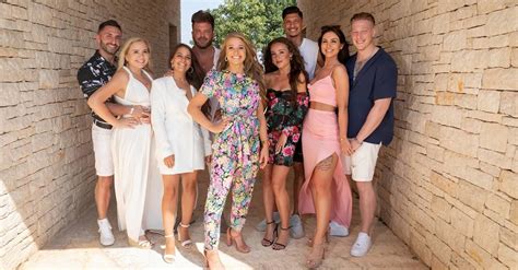 Temptation island 2021 è il programma cult dell'estate di canale 5 che quest'anno andrà nel mese di giugno ma più probabilmente a luglio. „Temptation Island" 2021: Paare und Verführer · KINO.de