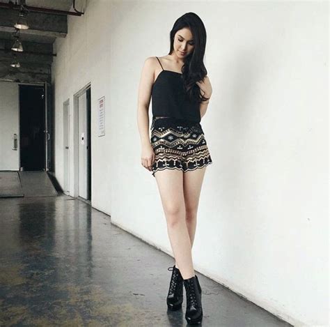 Hal itu tak lepas dari kesuksesannya. Kumpulan Foto Gadis Pakai Rok Mini | FOTO BUGIL