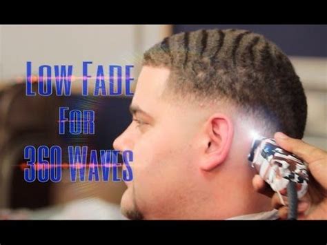 The low fade at the top paired with 360 waves highlights the contrast in the textures, giving it a unique look. Low Fade for 360 Waves | Self haircut, 360 waves, Mens fade