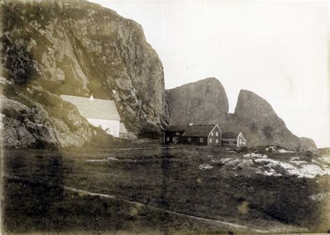 The kinn is easy to access from the airport. Kinn kirke Kinn, Flora, Sogn og Fjordane. - Norsk Folkemuseum / DigitaltMuseum