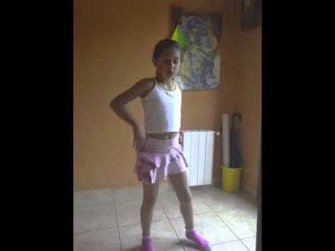 Nina dancando chapas (page 1). NIÑA BAILANDO BACHATA | Menina dançando, Dança, Menina