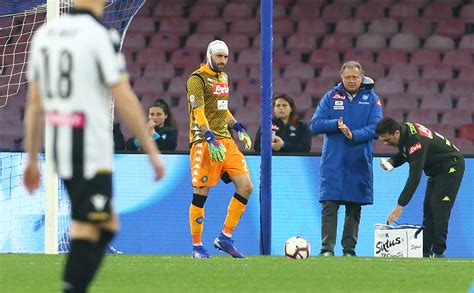 Napoli goalkeeper ospina hospitalised after head injury. Ancelotti: «Ospina? Ci siamo fidati di De Nicola, poi le ...