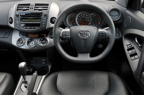 View photos, features and more. Toyota RAV4 2006-2012 interior | Autocar