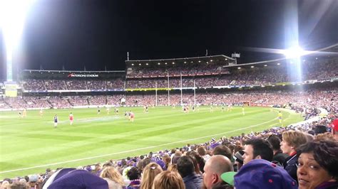 The port city of fremantle, western australia has a rich footballing history, hosting the state's first organised game of australian rules in 1881. Fremantle Dockers v Sydney Swans final minutes - YouTube