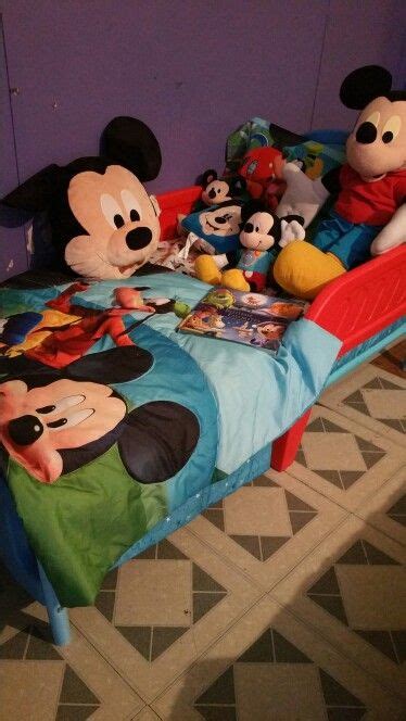 Do you assume mickey mouse clubhouse toddler sheet set looks great? Mickey Mouse Clubhouse Bed Set | Mickey mouse clubhouse ...