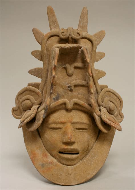 ceramic-head-with-elaborate-headdress-remojadas-the-metropolitan