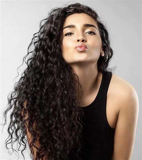 Old therapist gets banged by his teen spoiled pacient. 10 Best Homemade Conditioners For Curly Hair