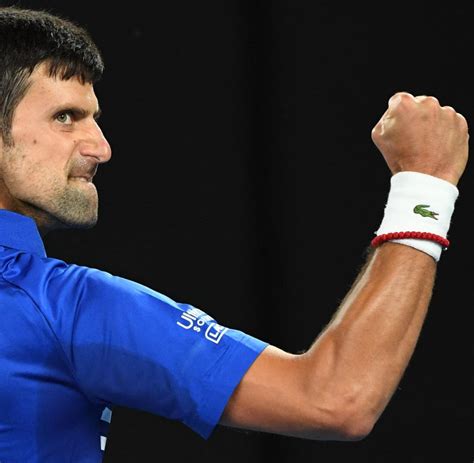 Gegner djokovic mag favorisiert sein, doch die saison des griechen. Stefanos Tsitsipas: Griechenlands Tennisheld wäre beinahe ...