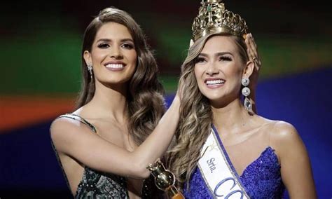 La transfobia interiorizzata è un fenomeno per il quale la persona transgender sente vergogna per la propria condizione, spesso autoisolandosi e autoescludendosi dalla vita di relazione o lavorativa. Miss Universo Colombia promueve transfobia con sus reglas ...