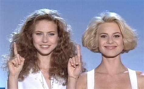 Le stesse ragazze sono state spesso ospiti di numerosi programmi televisivi, sia singolarmente che in gruppo, per raccontare la loro esperienza e parlare della loro vita dopo non è la rai. Claudia Gerini A Non È La Rai : Non E La Rai 25 Anni L ...