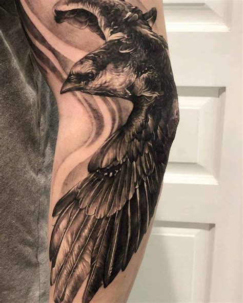 What does tattoo on ring finger mean? What does a Raven Tattoo represent? (With images) | Raven ...