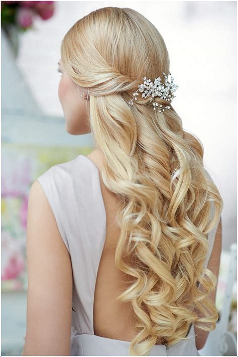 Maybe you would like to learn more about one of these? Elegant and Gorgeous Half-Up Half-Down Hairstyles