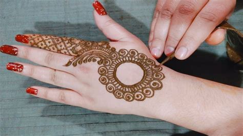 Arabic mehndi design | mehndihennadesigns. New Beautiful Arabic Mehndi Design | New Stylish Gol Tikki Mehndi Design | Valentine Special ...