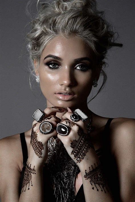 • bronze smokey eyes, pin straight hair tutorial ♡ hair & makeup! 58 best Princess Pia Mia...MSFTSREP images on Pinterest ...