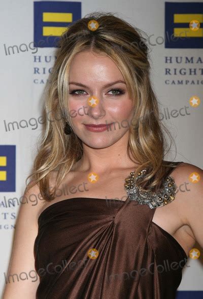 Quinn garvey appears in 10 episodes from the drunk train to the bro mitzvah played by becki newton, quinn is a romantic interest for barney in season 7, as she has a scheming personality similar to him. How I Met Your Mother - Quinn Garvey Appreciation #2 ...