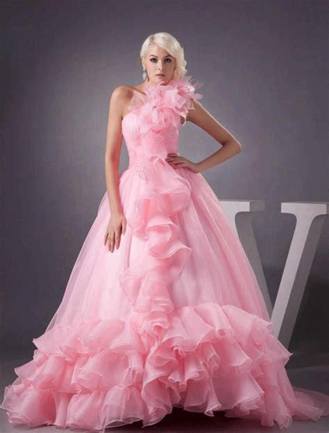 I don't want to do this courtney. Pin on yes to this dress