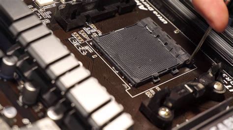 Natürlich müssen einige grundlegende dinge beachtet werden, doch dabei helfen euch unsere. Gaming PC Selber Bauen Teil 1 AMD CPU Einbauen - YouTube