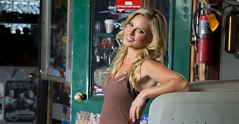 Christy lee all girls garage. Meet "All Girls Garage" Star Cristy Lee's Wiki: Married ...