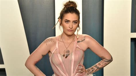 Paris jackson s 16 tattoos meanings steal her style. Paris Jackson Gives Herself a Foot Tattoo at Home in ...