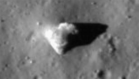 There is a small issue however. UFO SIGHTINGS DAILY: Huge Triangle Craft Found On Earths ...