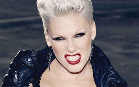 Pink is happier than ever in her fabulous mansion, which she and her husband, former professional motorcycle racer carey hart, bought in 2013, according to closer weekly. 10 New Pictures Of Pink The Singer FULL HD 1920×1080 For ...