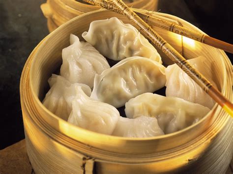 The most popular dim sum. Gedämpfte Dim Sum: Leichtes Fingefood Rezept | EAT SMARTER