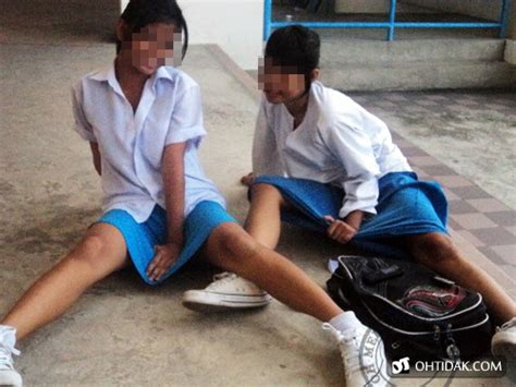 Baju sekolah menengah perempuan(kurung) rm 40 rm 28. Bahrong Info: Aksi Tidak Senonoh Pelajar Sekolah Menengah ...
