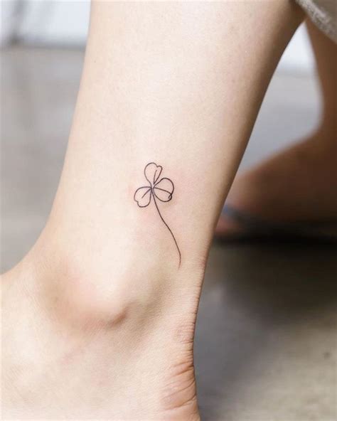 A clover tattoo is symbolic of the desire to have good fortune in life. 收藏到 Tattoos for Women