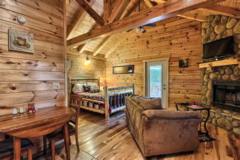 Converted from a retired country church, chapel valley lodge offers truly unique accommodations for the hocking hills area. Piccolo Cabin - Hocking Hills Serenity Cabins - Hocking ...