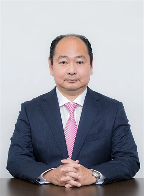 He might be assigned to residential properties, condominiums, apartments and homeowners' associations to manage, serving as a link or medium between the property manager and the owner or tenants. HEIWA REAL ESTATE Asset Management CO., LTD.