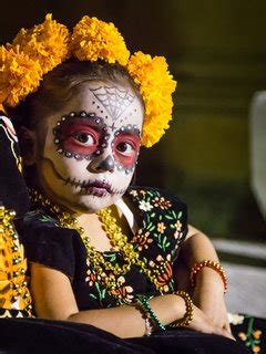 They are commonly given to the family members of the deceased and they are placed on the casket and in the church. Funeral flowers in other cultures | Funny how flowers do that