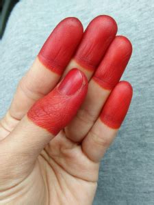 Cara menggunakan gel lidah buaya untuk mengatasi jerawat: Cara pakai inai celup di jari supaya inai lebih merah dan ...