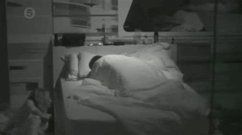 Mais relevante free amateur couple homemade sextape videos from todos. Big Brother 17 GIF - Find & Share on GIPHY