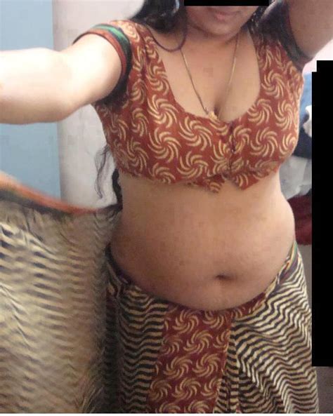 It is recommended for mature audience. Fatty aunties blouse deep cleavage - Gandi Sex Photo