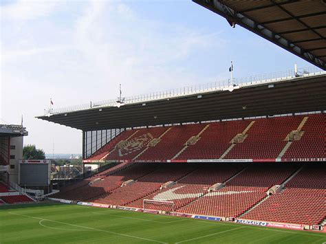 In may 2006, arsenal played their last ever match in the historic highbury stadium. Arsenal Football Club History, Stadiums & players ...