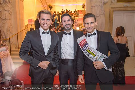 Jazz gitti ist unsere prominente jurorin für das 9 plätz 9 schätze finale am nationalfeiertag und unser gast im heutigen ganz persönlich und in der nahaufn.ahme am sonntagvormittag. Zuckerbäckerball - Hofburg - Do 14.01.2016