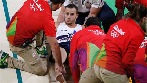 Resultó gravemente herido en la pierna izquierda el día de hoy. Rio Olympics 2016: Injured French gymnast Samir Ait Said ...