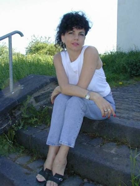 Le voyeur aime regarder la blonde salope ou les beurettes black par le trou d'une savourer ses instants volés ou offerts. Avis Plan cul dominatrice mamie dans ta ville - Plan Cul ...