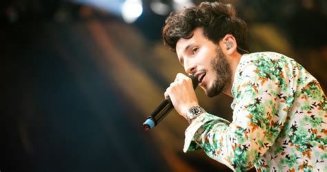 Learn about sebastian yatra's height, real career sebastian yatra's career took off in september of 2013 when he released his first single el. Sebastian Yatra, de gira por España en 2021 | Giras | LOS40