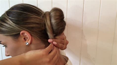 Maybe you would like to learn more about one of these? Simple Cabin Crew Hair Bun - Wavy Haircut