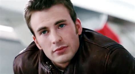 I'm assuming that one is a closed book. what gives? Chris Evans - Fantastic Four & Silver Surfer | Chris evans ...