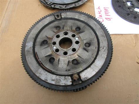 The clutch system, which disengages the engine from the drivetrain to change gears, usually has the highest number of issues. 1999 BMW Z3 M Roadster E36 #1024 Manual Transmission Gear Box 5 Speed 5 spd | PK Auto Parts Inc.