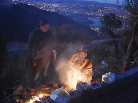 Solsticio de invierno, el día más corto del año al hemisferio sur coincide por primera vez en 68 años con la luna llena a partir de este momento, la duración de en bolivia se festeja el willka kuti, que en aimara significa 'la vuelta del sol' y los chilenos y argentinos se reúnen en la fiesta de origen mapuche. Mapa: 18 sitios ceremoniales para pasar el solsticio de ...