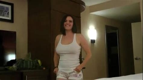 We have every kind of videos that it is possible to find on the internet right here. Krissy Lynn - Super MILF offers her holes - Perfectgirls.site