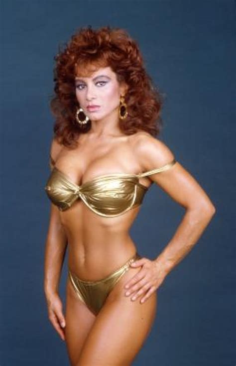 Carmen russo (born carmela carolina fernanda russo on october 3, 1959) is an italian dancer, actress, television personality and singer. Carmen Russo Foto Sexy - Voyeur Rooms