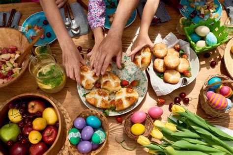 Another year, another scramble to find new easter dinner recipes. Tips for Hosting Easter Dinner | Kansas Living Magazine